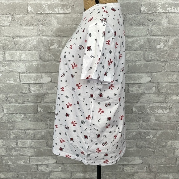 Primark Christmas Print Short Sleeve Tee - Picture 2 of 5